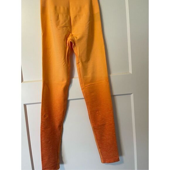 Alphalete Amplify Leggings -Day Tripper (S) - Picture 3 of 10